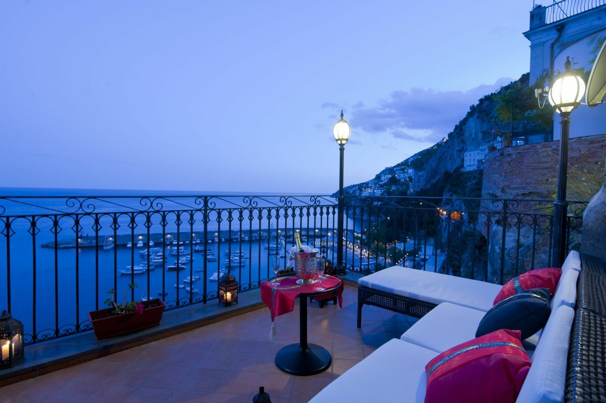 Afrodite Apartment *